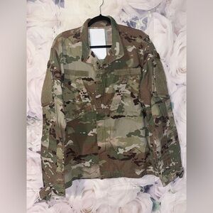 US Military Army Combat Uniform Coat FR Insect Repellent Camo Large Short NEW